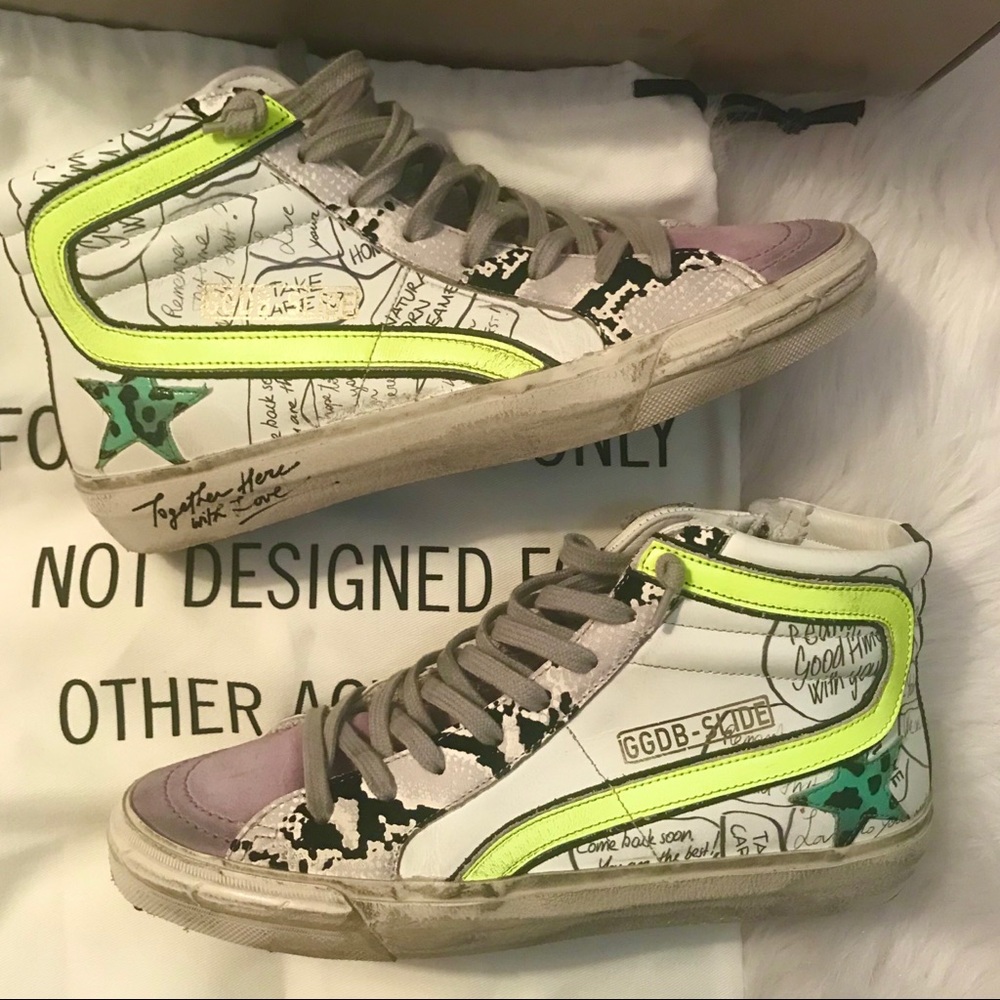 ❌SOLD❌💜Golden Goose Graffiti Slides💜 - Picture 1 of 8